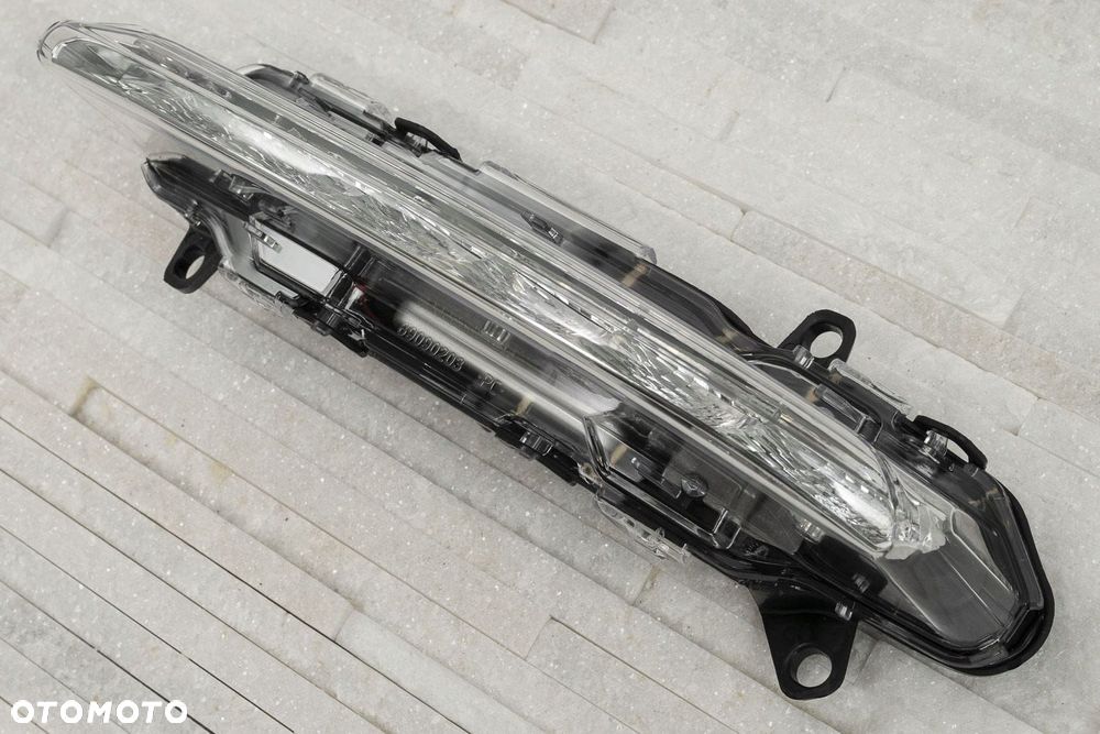 mercedes r w251 2005-13 lewe światło do jazdy dziennej drl led a221820 - 6