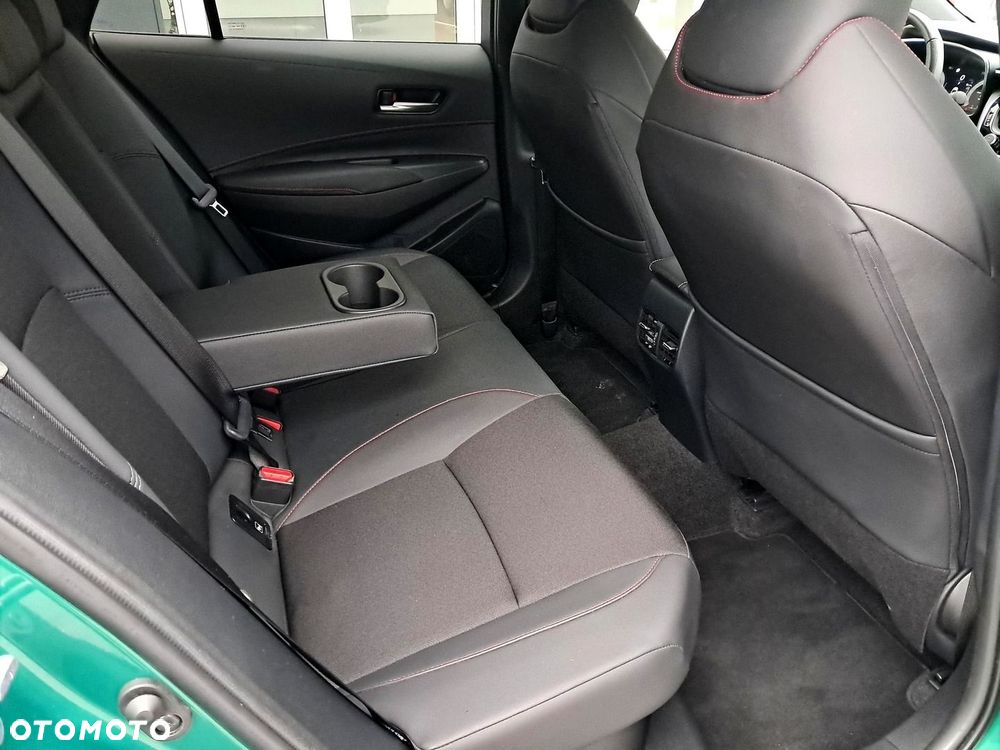Toyota Corolla - 11