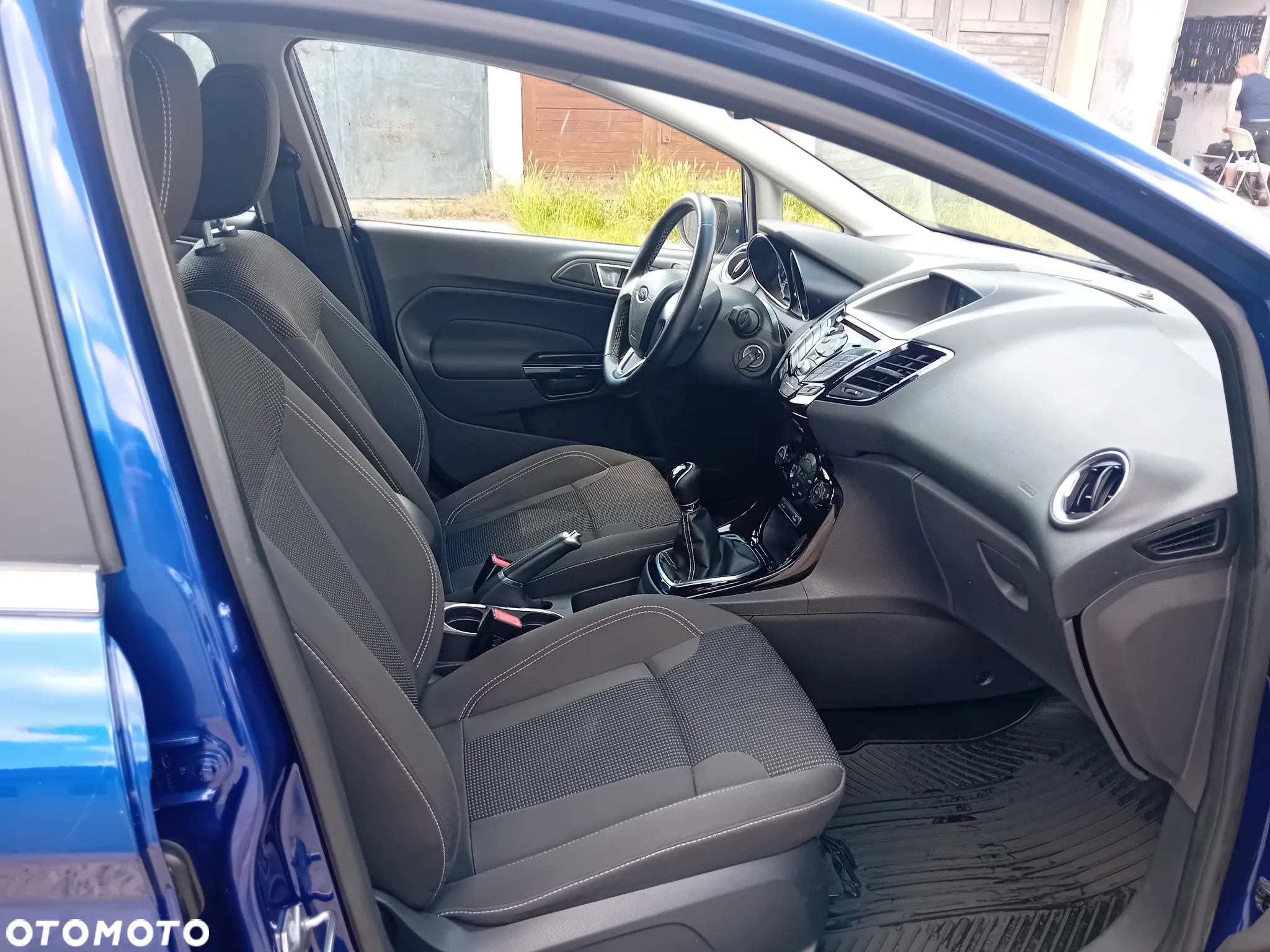 Ford Fiesta 1.0 EcoBoost S&S TITANIUM - 10