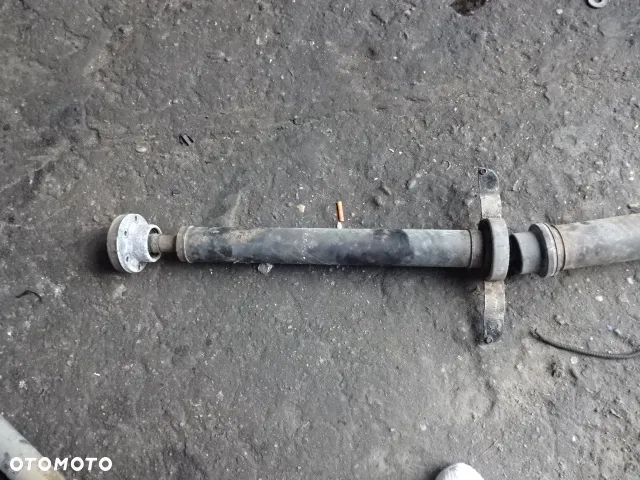 Wał napędowy Audi Q5 2.0TFSI 8R0521101B - 2