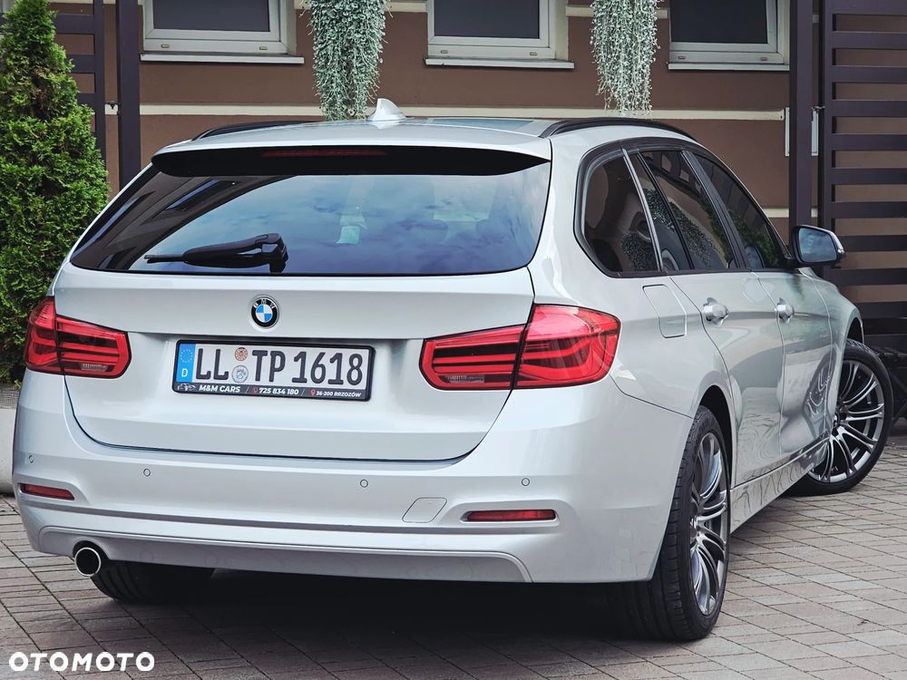 BMW Seria 3 318d Touring Sport Line - 22