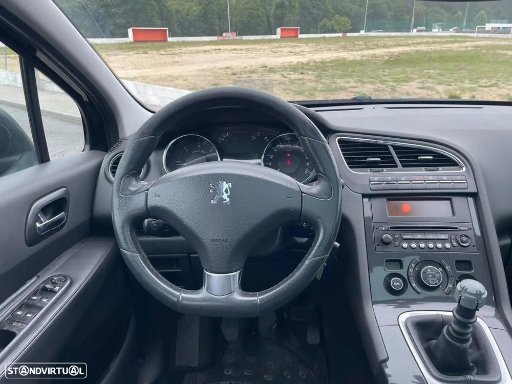 Peugeot 5008 - 14