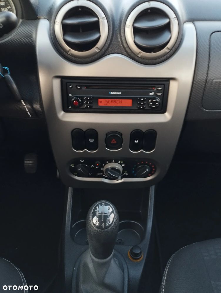 Dacia Sandero - 13