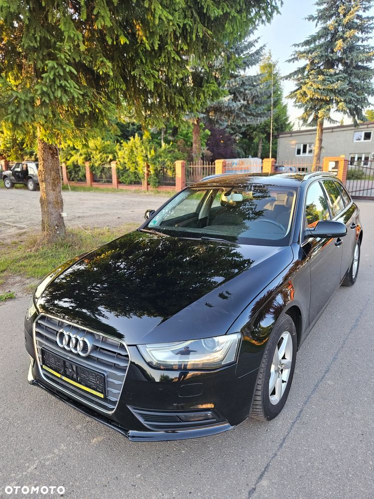 Audi A4 Avant 2.0 TDI DPF Ambiente - 3
