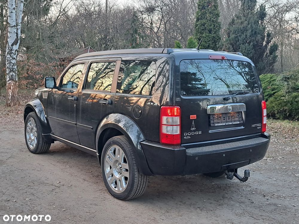 Dodge Nitro 4.0 V6 RT - 4