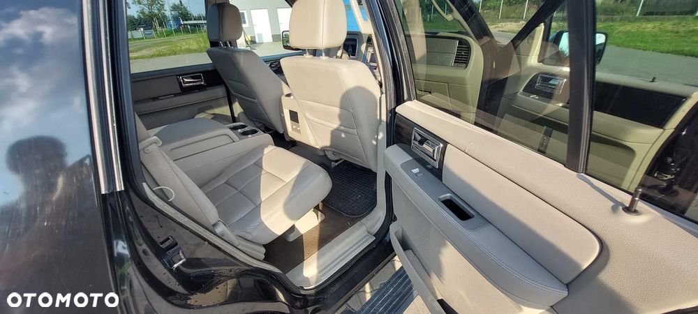 Lincoln Navigator 5.4 4x2 - 20