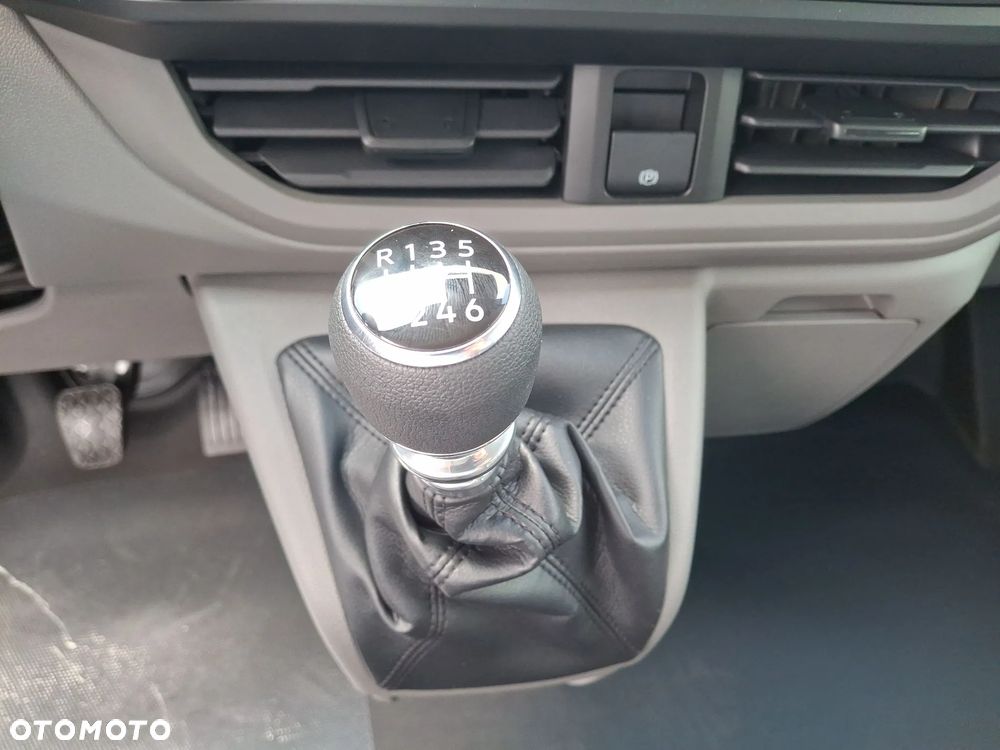 Volkswagen Transporter - 31
