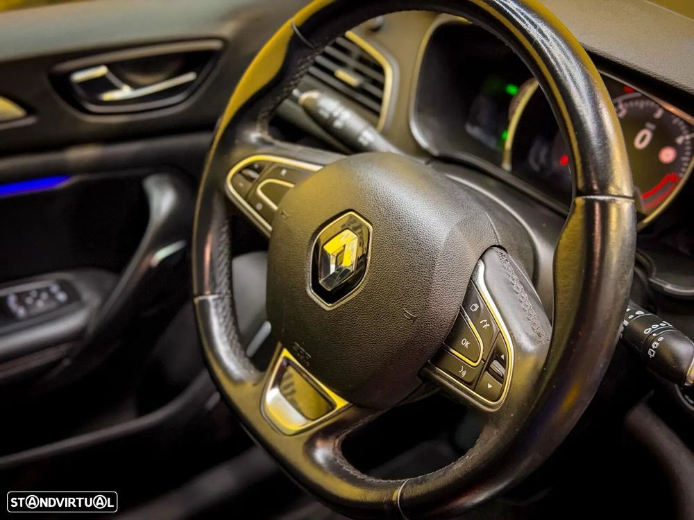 Renault Mégane 1.5 dCi Bose Edition - 17