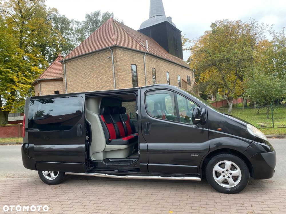 Opel Vivaro - 2