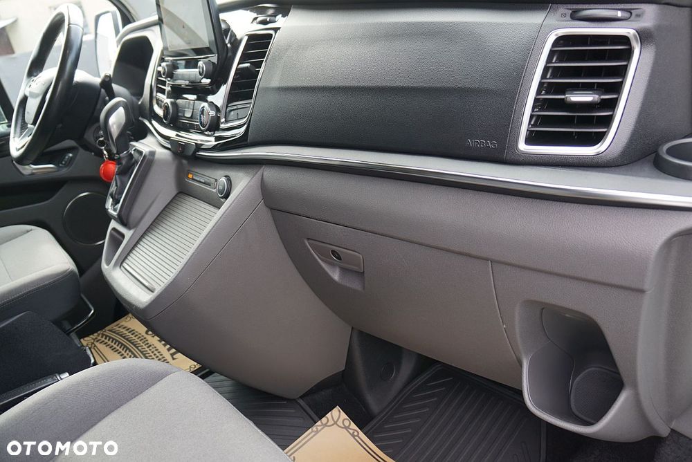 Ford Tourneo Custom 2.0 TDCi L2 Titanium SelectShift - 11