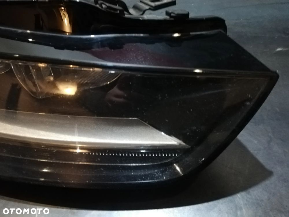 LAMPA PRZÓD PRZEDNIA PRAWA AUDI A4 B8 8K0941004AC UK - 2