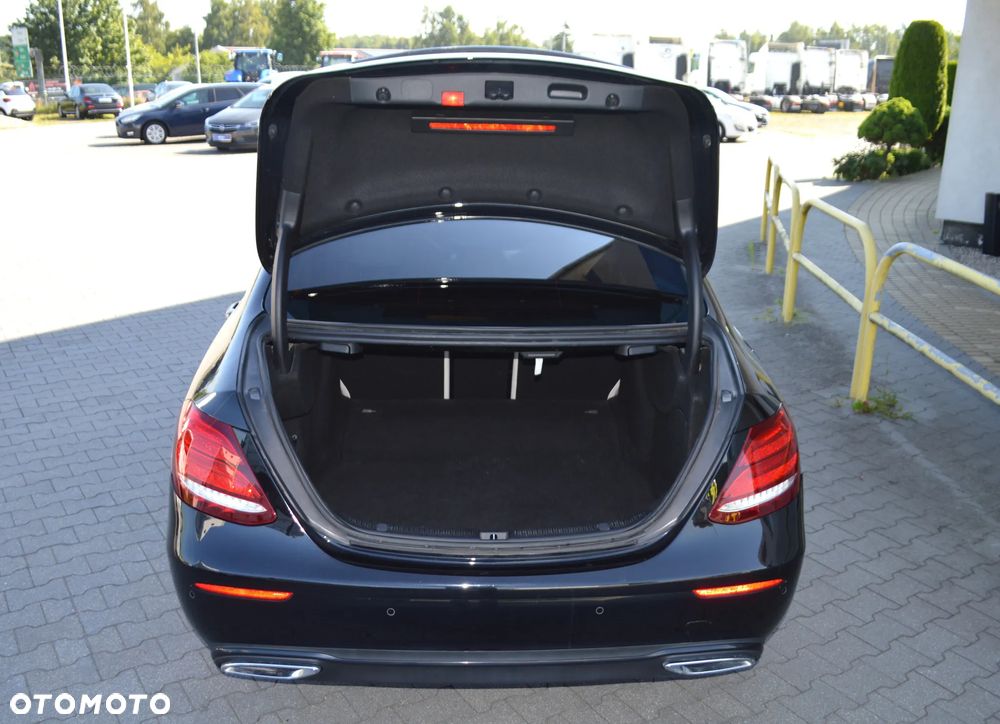Mercedes-Benz Klasa E 220 d 4-Matic Avantgarde - 10