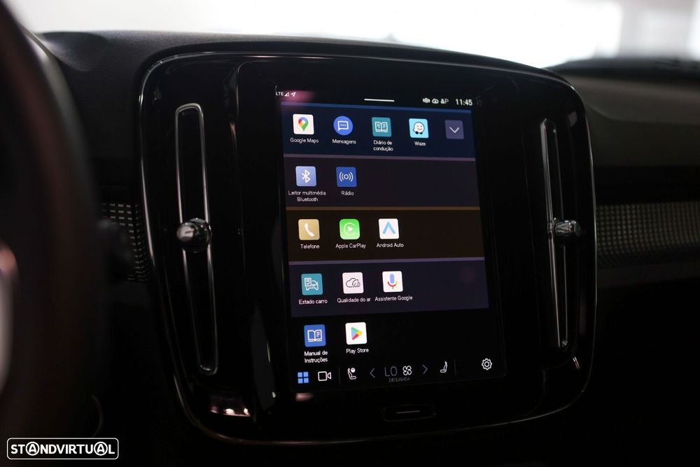 Volvo XC 40 2.0 B3 Plus Dark - 22