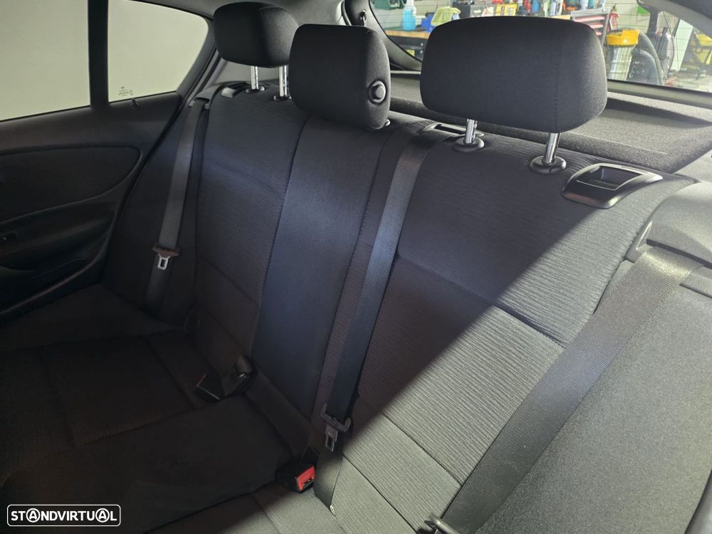 BMW 118 d - 18