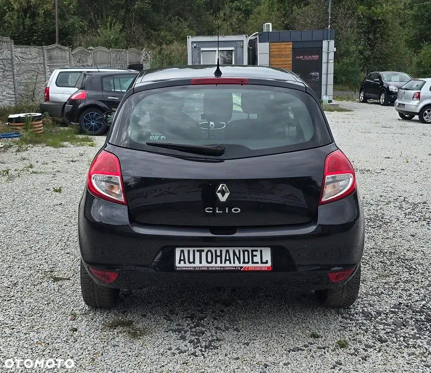 Renault Clio - 6
