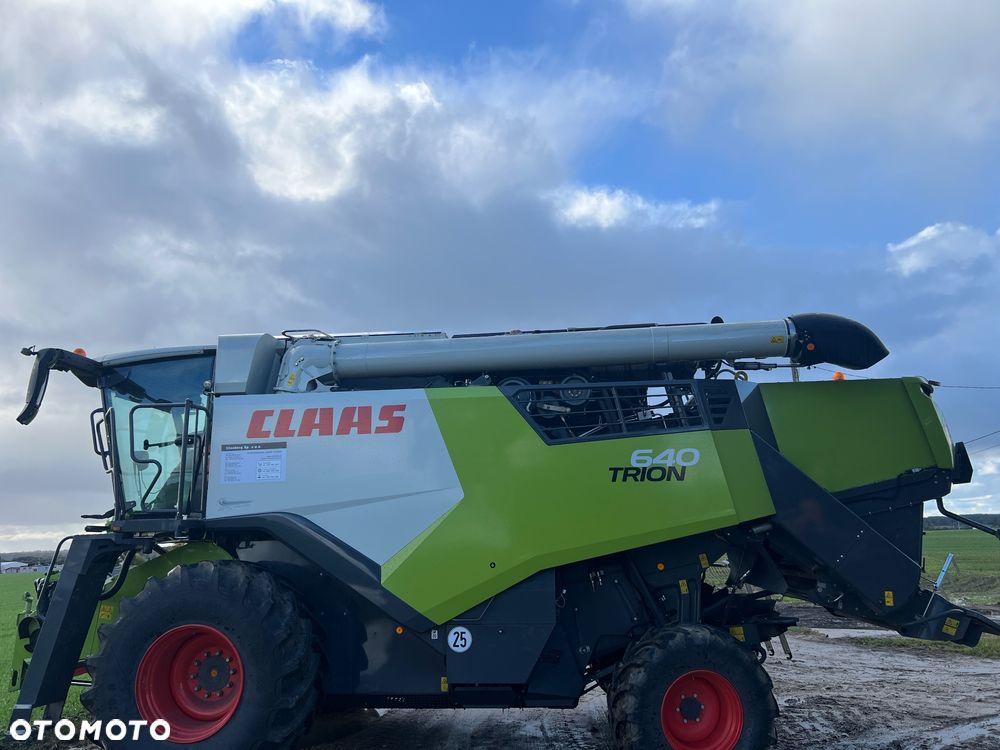 Claas Trion - 1