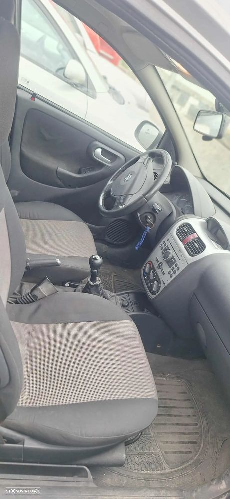Opel Corsa - 9