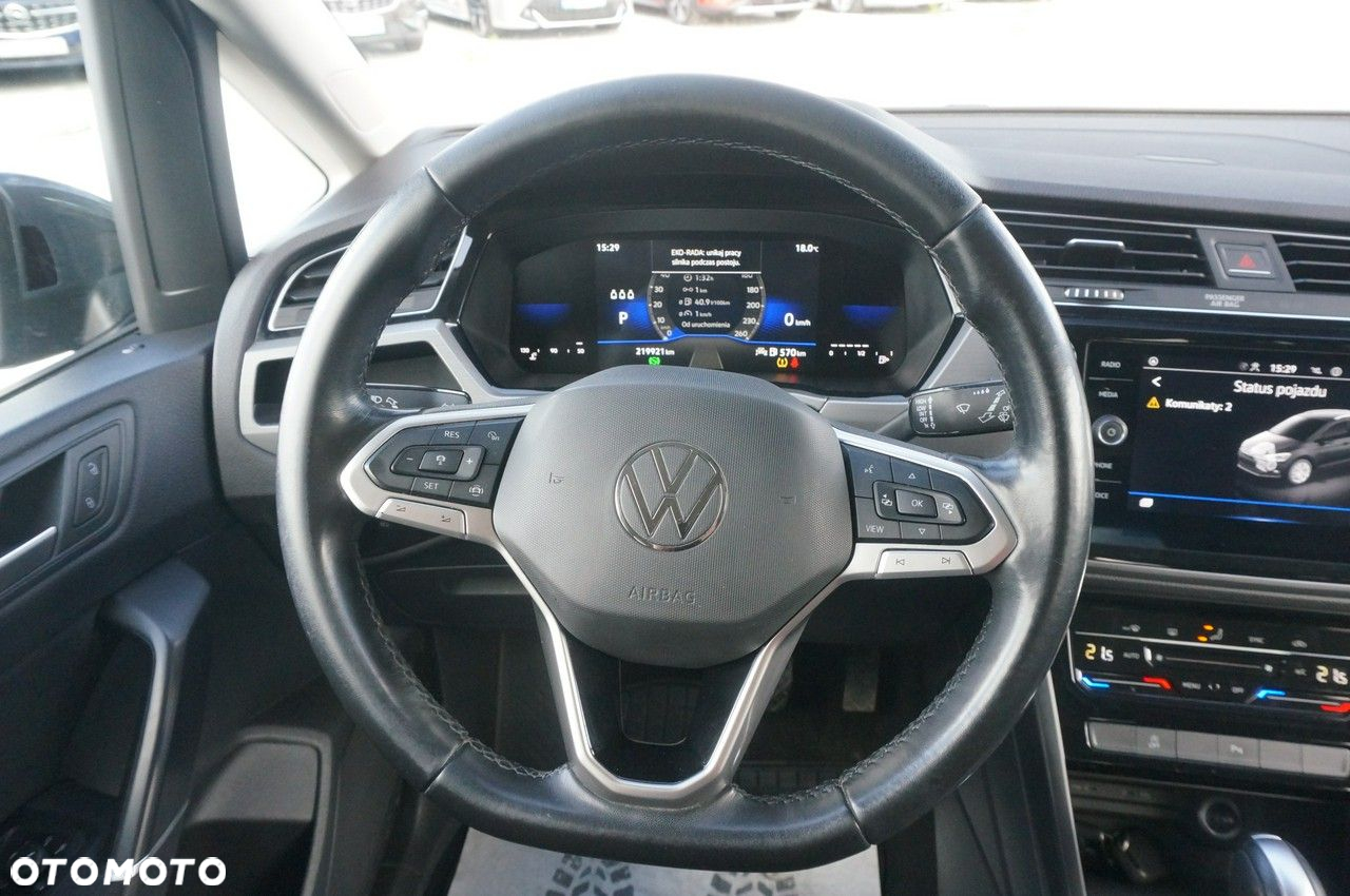 Volkswagen Touran - 13