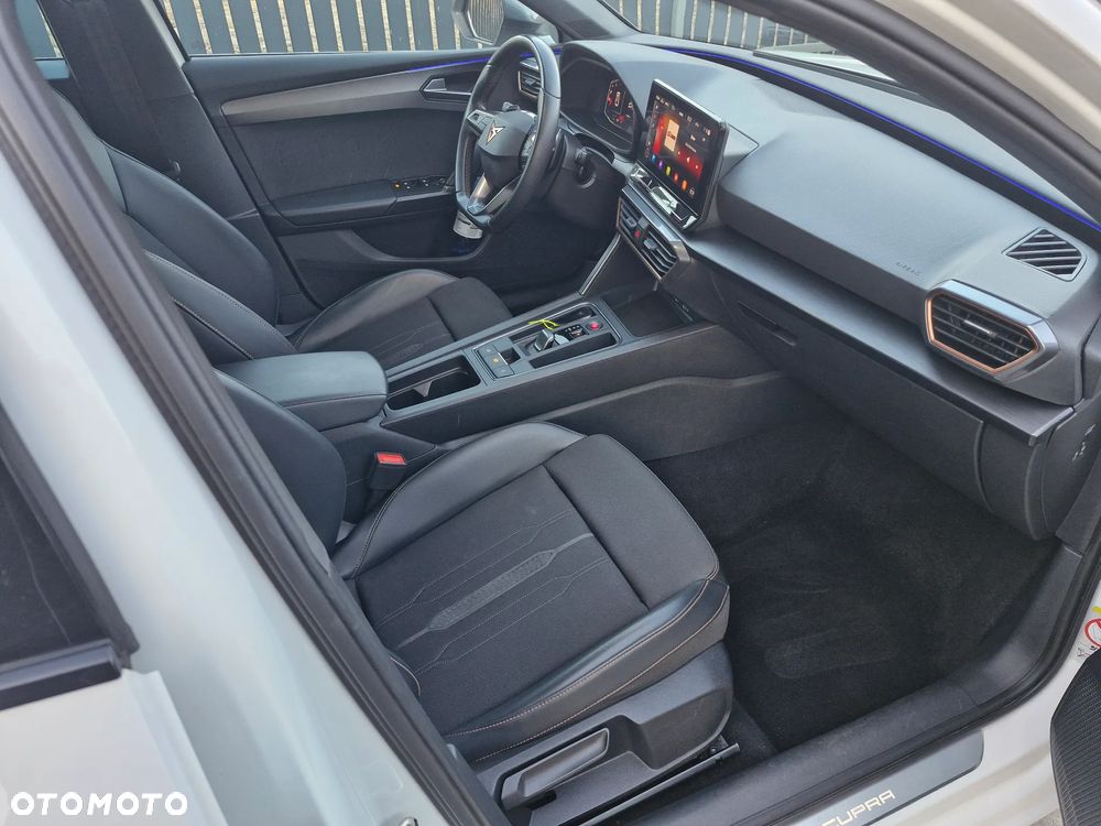 Cupra Leon 2.0 TSI DSG - 11