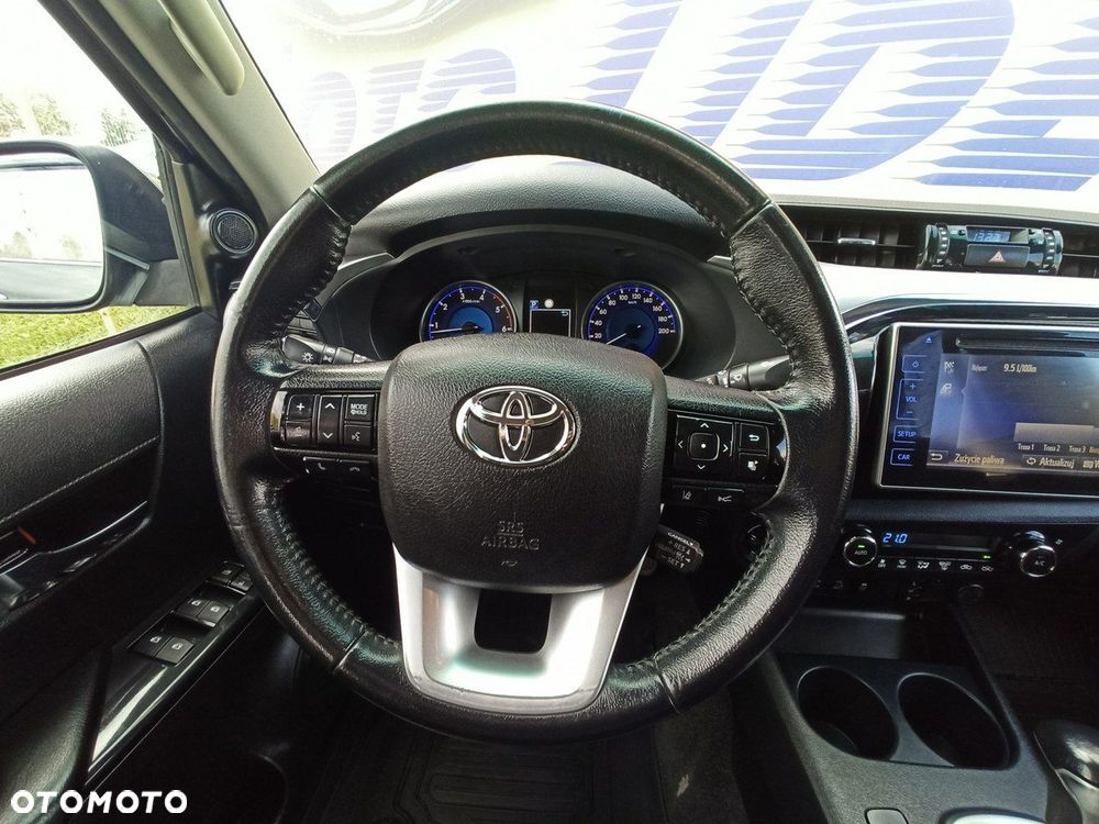 Toyota Hilux - 16