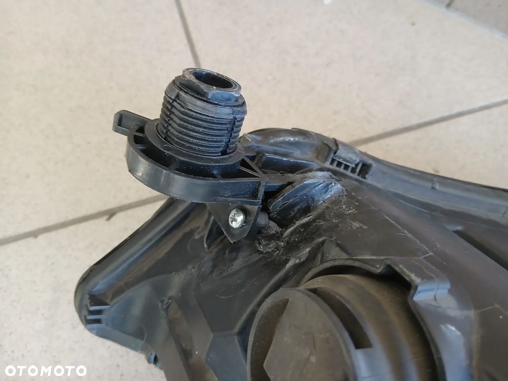 Audi A4 B9 8W Lampa Przednia lewa Xenon  8W0941005 - 5