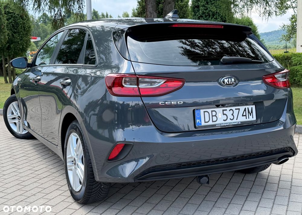 Kia Ceed 1.4 CVVT Dream-Team Edition - 3