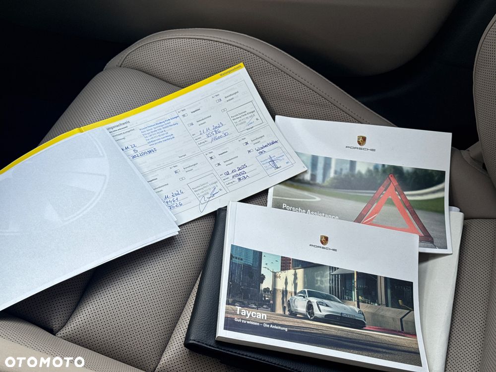 Porsche Taycan - 25