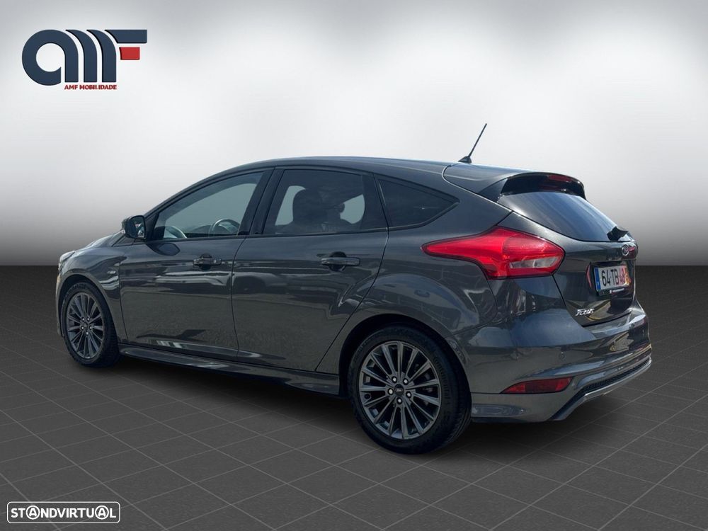 Ford Focus 1.5 TDCi ECOBlue ST-Line - 6