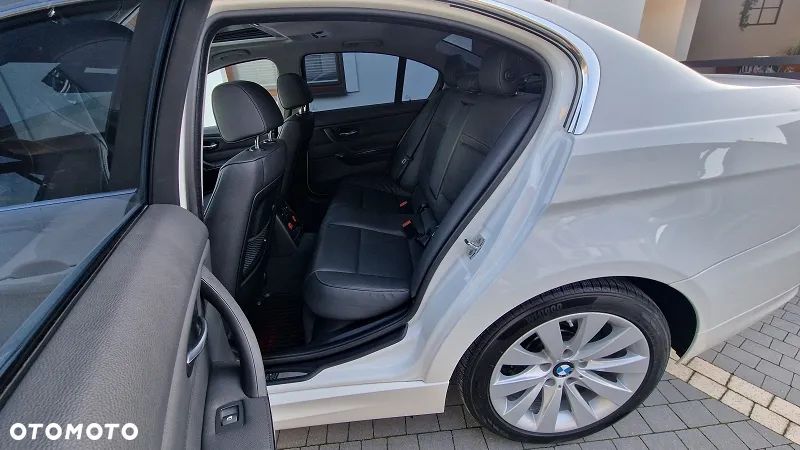 BMW Seria 3 - 29