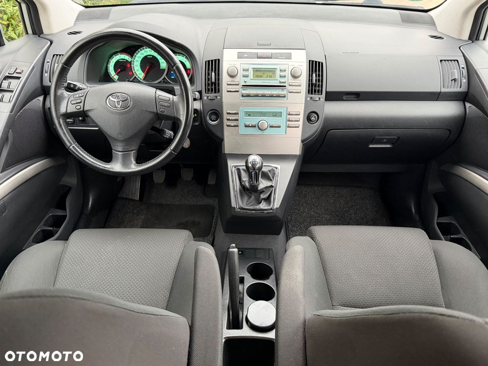 Toyota Corolla Verso 1.8 Team - 5