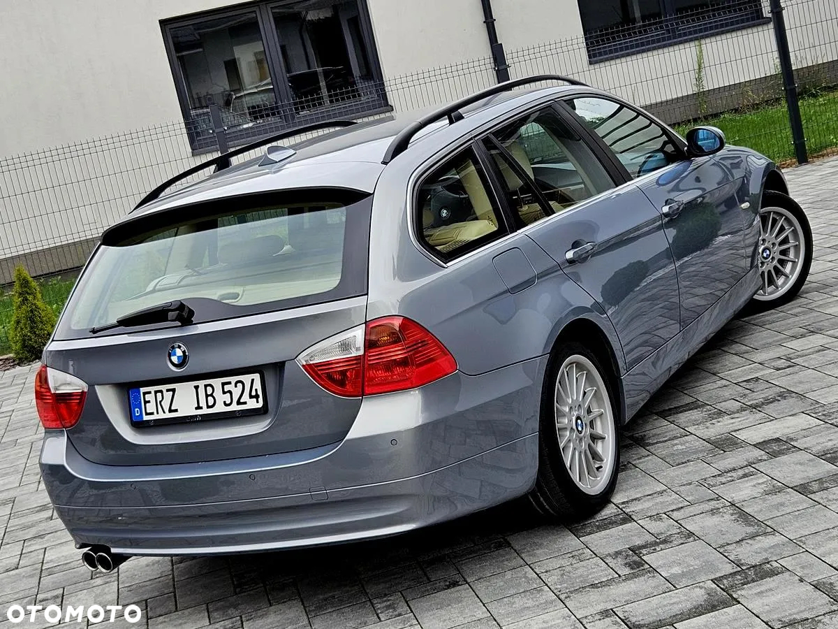 BMW Seria 3 330xd DPF Touring - 11