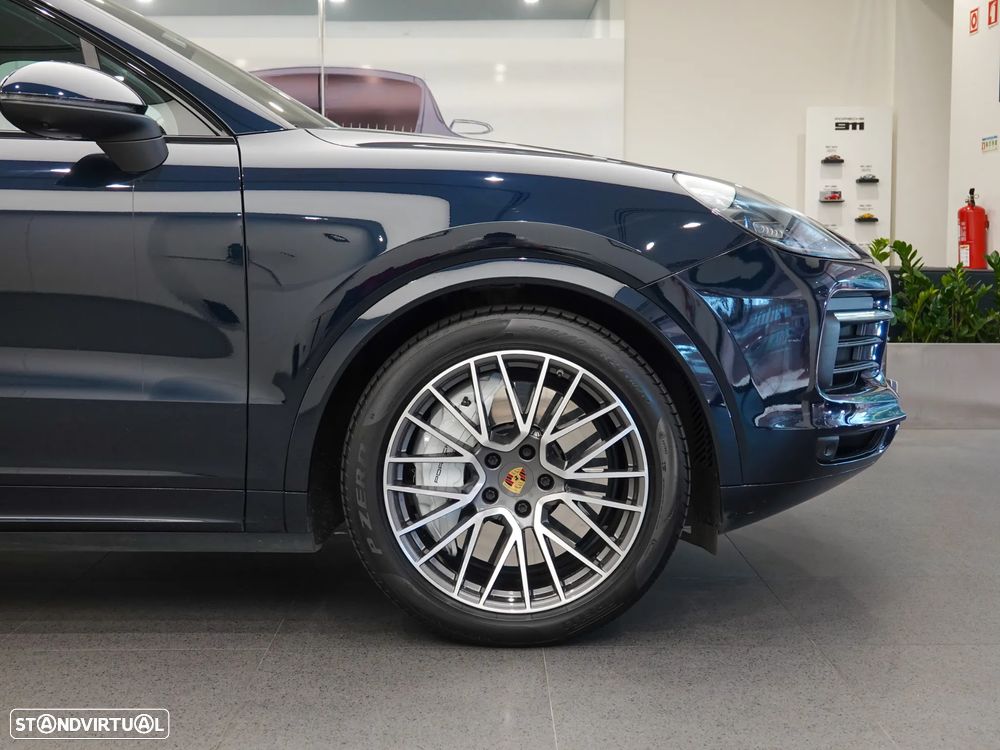 Porsche Cayenne Coupé E-Hybrid - 10