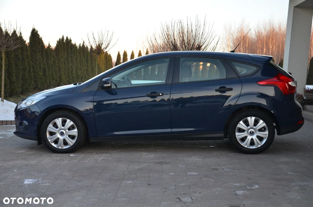 Ford Focus 1.6 Ambiente Start - 4