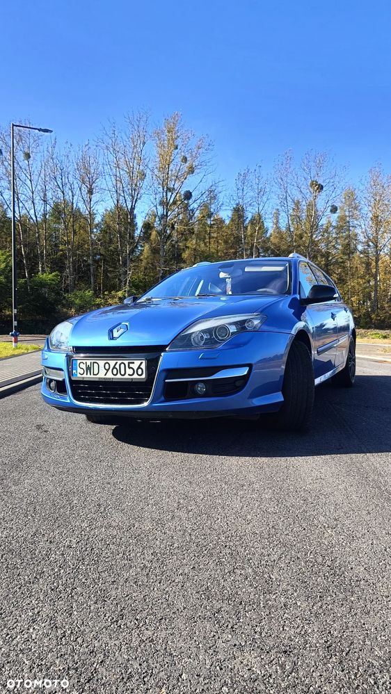 Renault Laguna 2.0 dCi FAP GT - 12