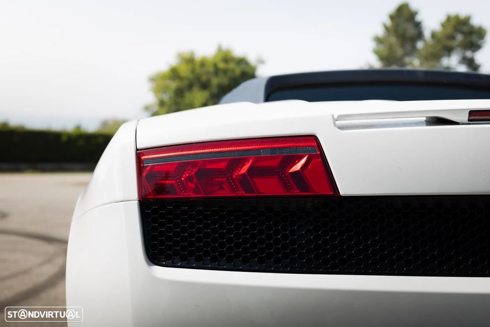 Lamborghini Gallardo LP560-4 Spyder E-Gear - 12