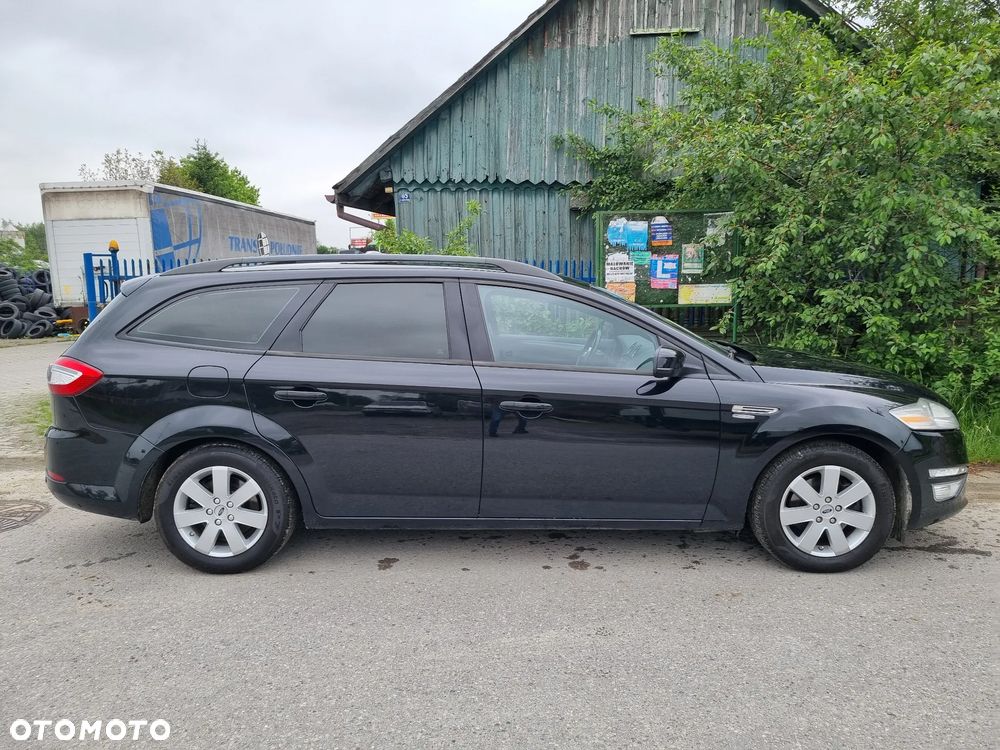 Ford Mondeo SW 1.6 TDCi Champions Edition - 3