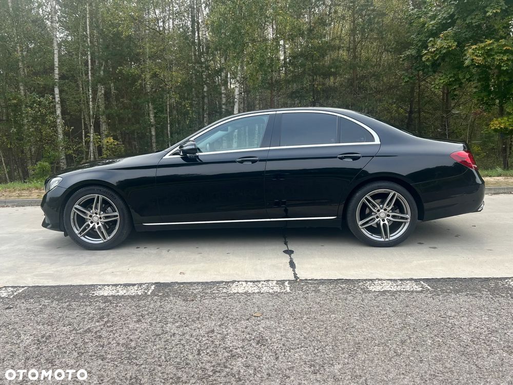 Mercedes-Benz Klasa E 220 d T 9G-TRONIC - 3