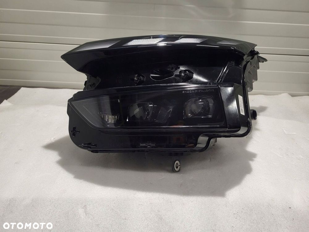 skoda elroq full led przód strona lewa 5lb941035 - 1