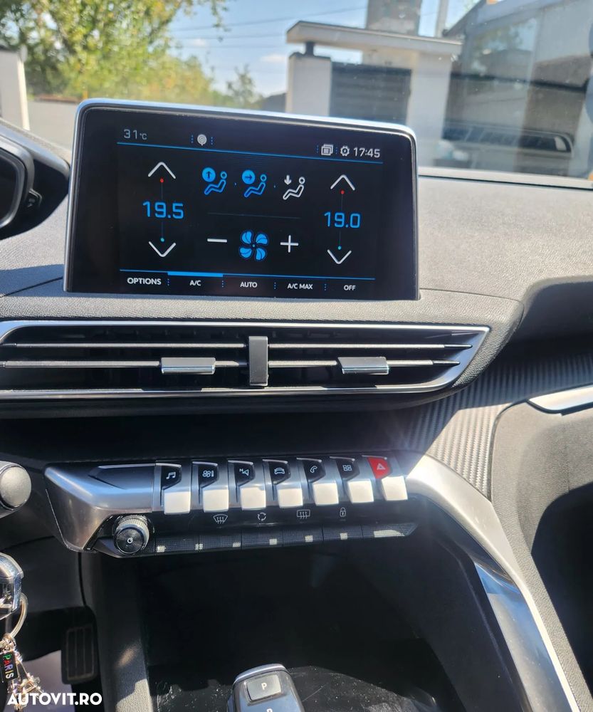 Peugeot 3008 1.2 PureTech 130 EAT8 Active Pack - 29