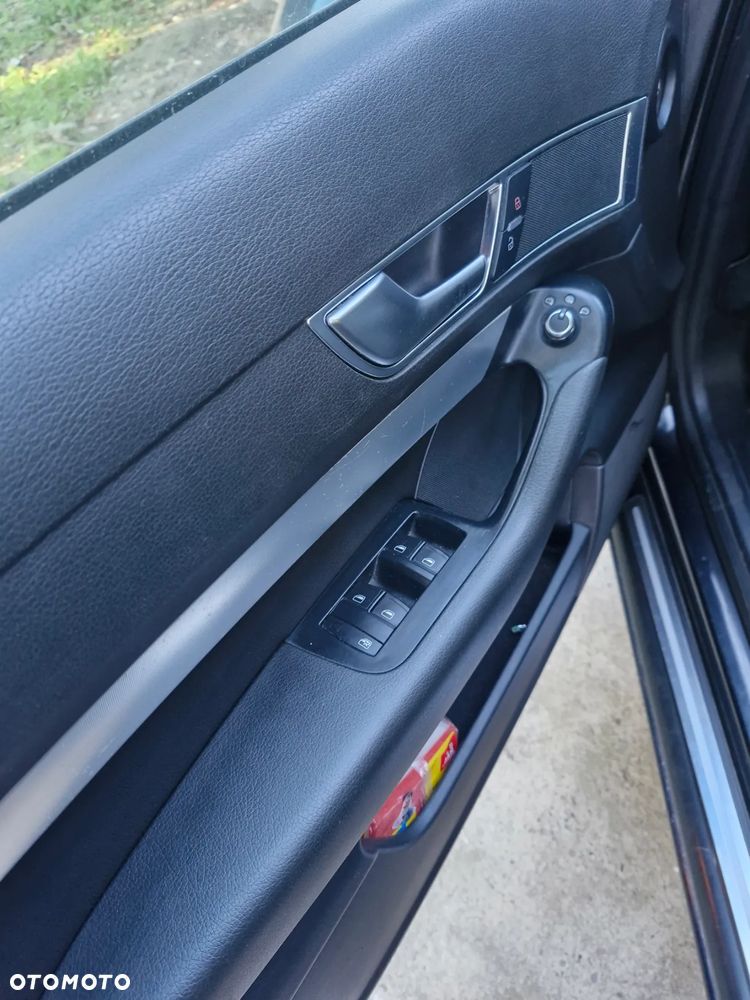 Audi A6 - 6