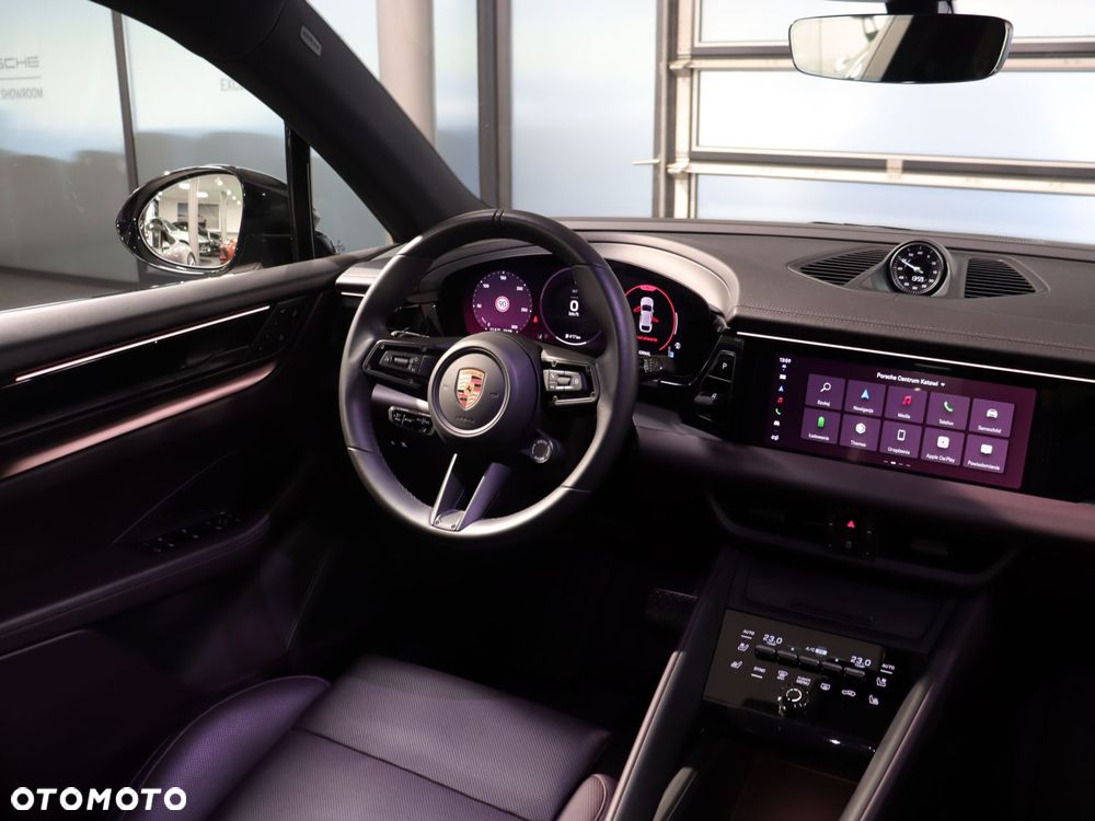 Porsche Macan - 17