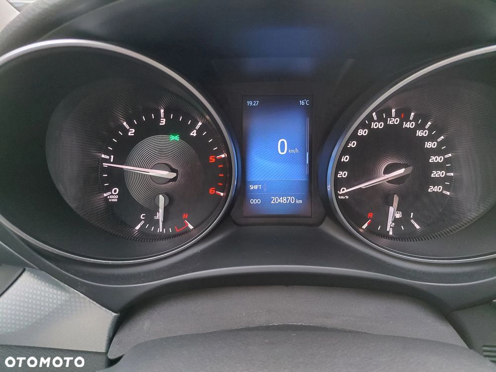 Toyota Avensis 2.0 D-4D Premium - 12