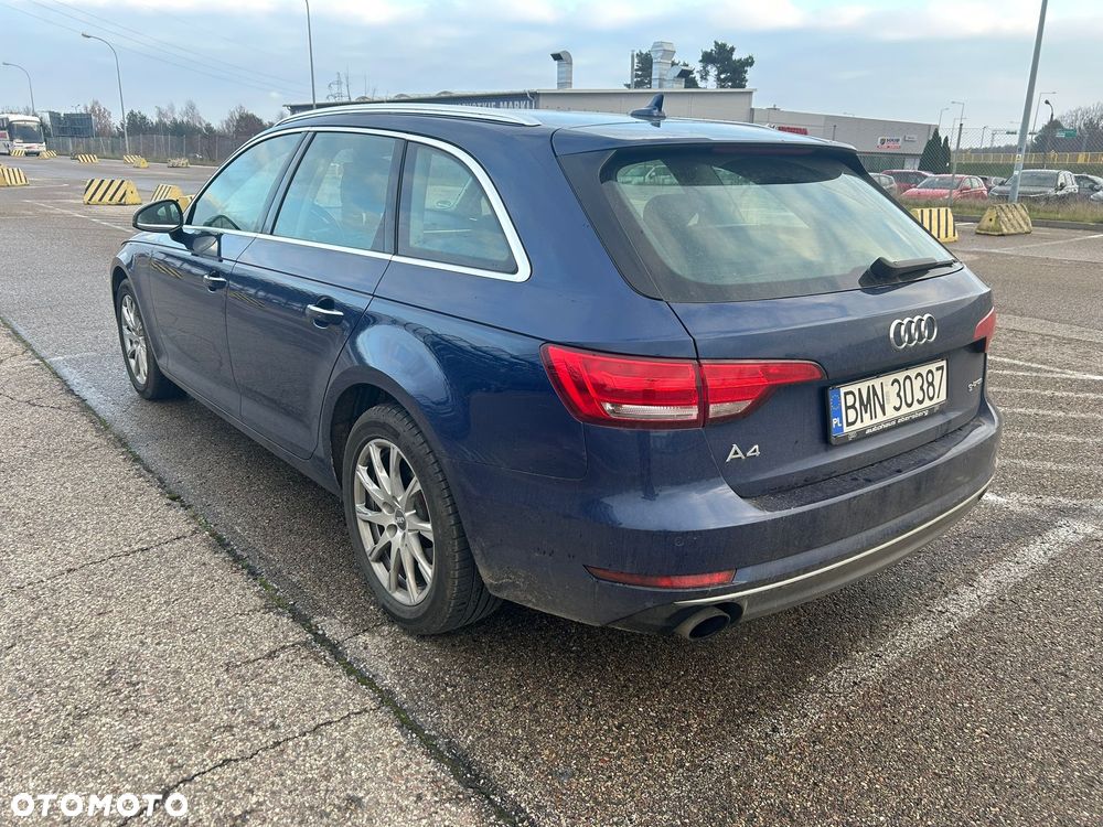 Audi A4 Avant 40 g-tron S tronic advanced - 11