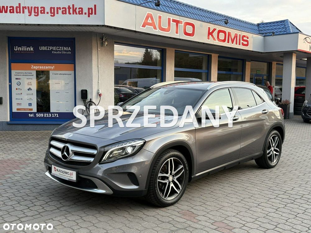 Mercedes-Benz GLA - 1