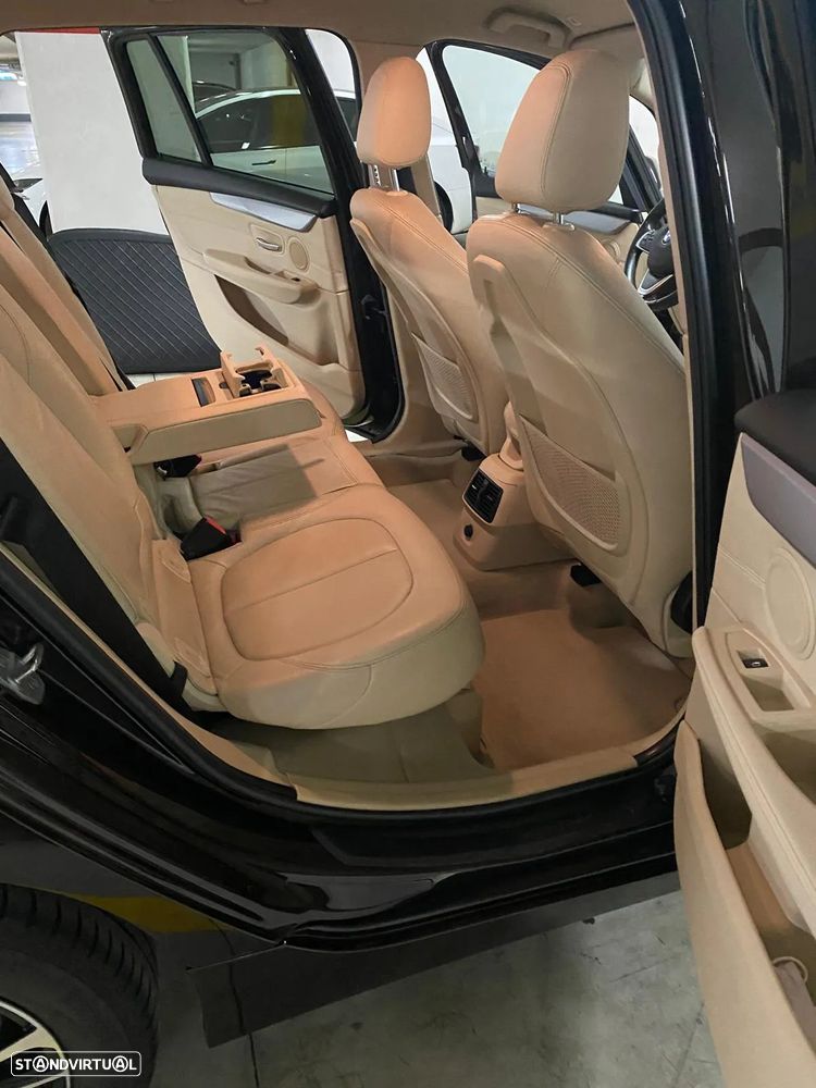 BMW 218 Gran Tourer d Line Luxury - 10