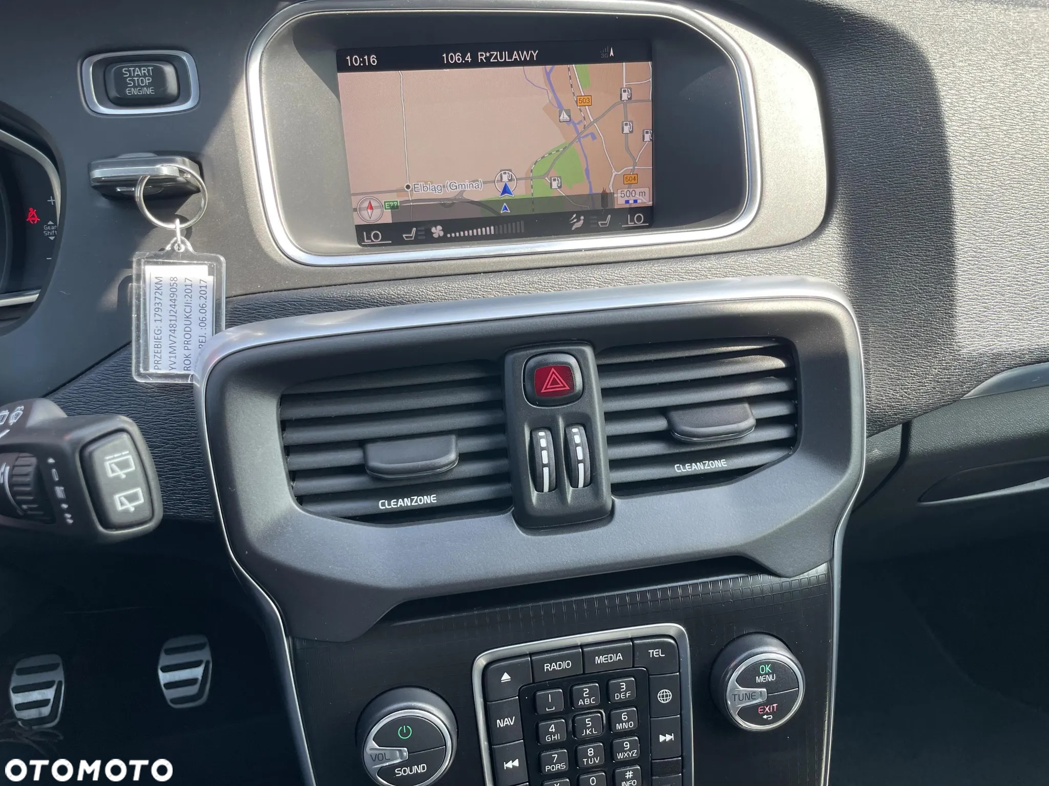 Volvo V40 D2 Drive-E R-Design Momentum - 18