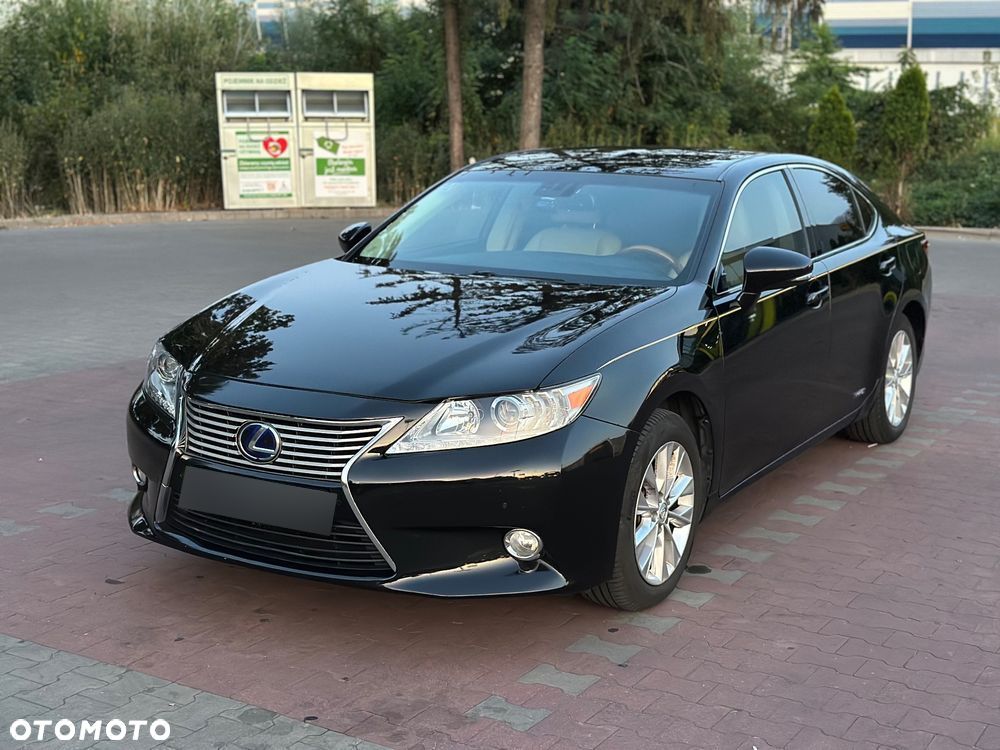 Lexus ES 300h Business Edition - 5