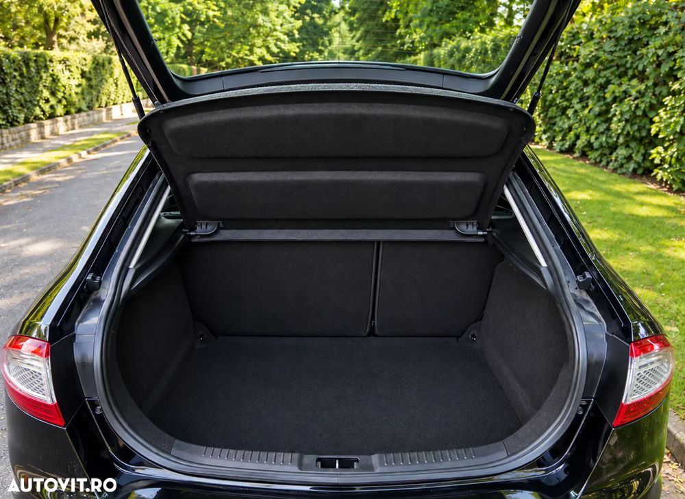 Ford Mondeo - 12