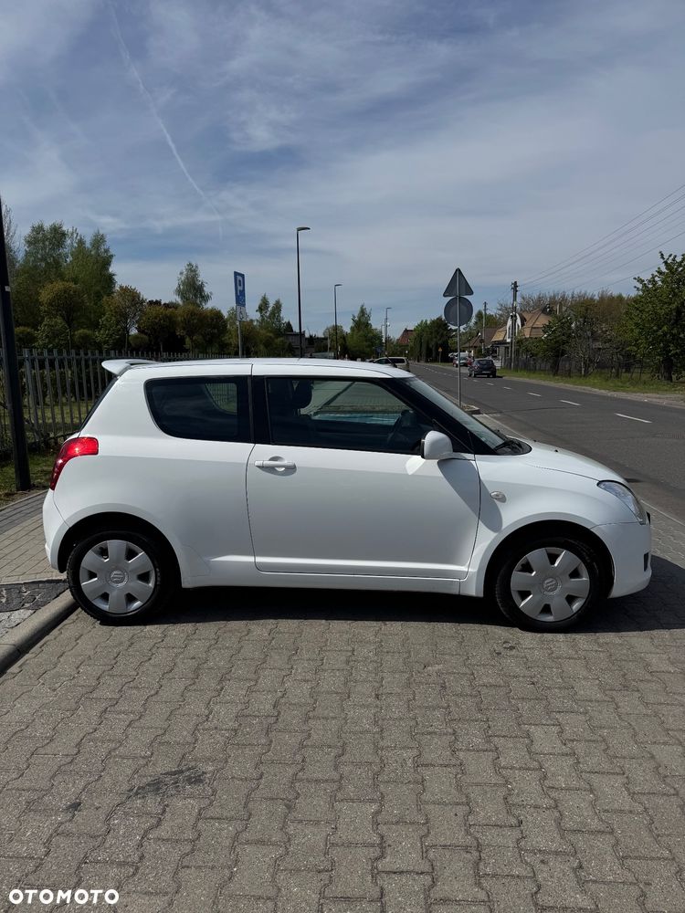Suzuki Swift 1.3 Classic - 4