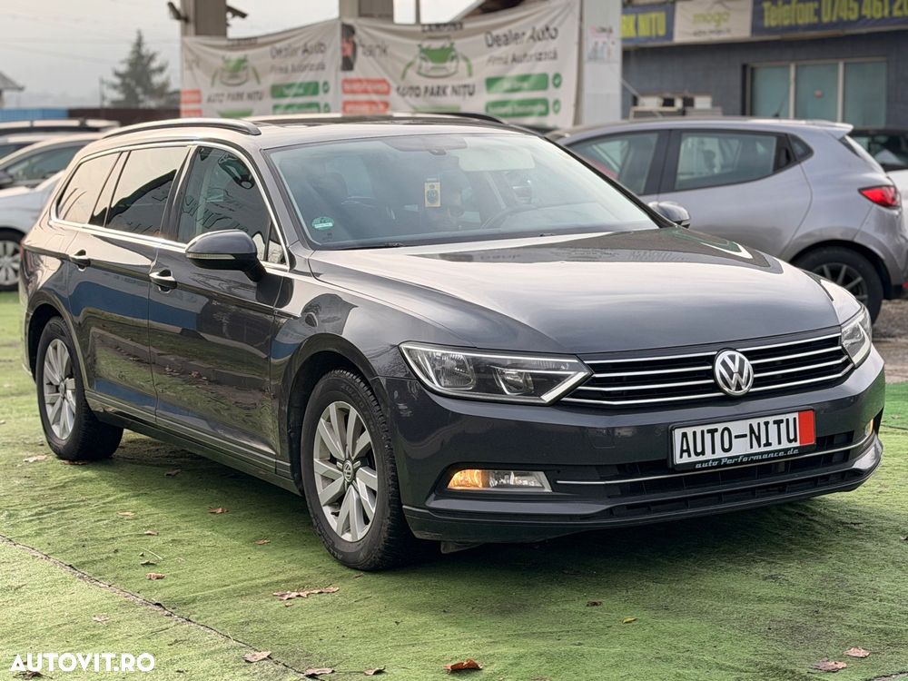 Volkswagen Passat - 12